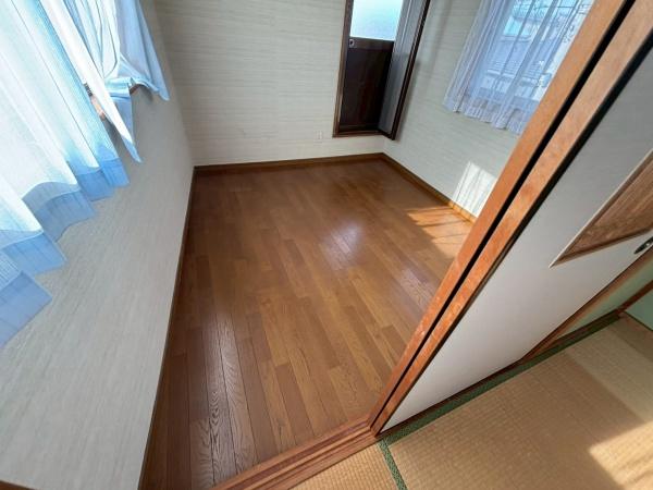 鍛治屋町 貸家(洋室)