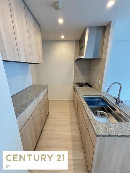 ＷＯＲＬＤ　ＴＯＷＥＲ　ＲＥＳＩＤＥＮＣＥ