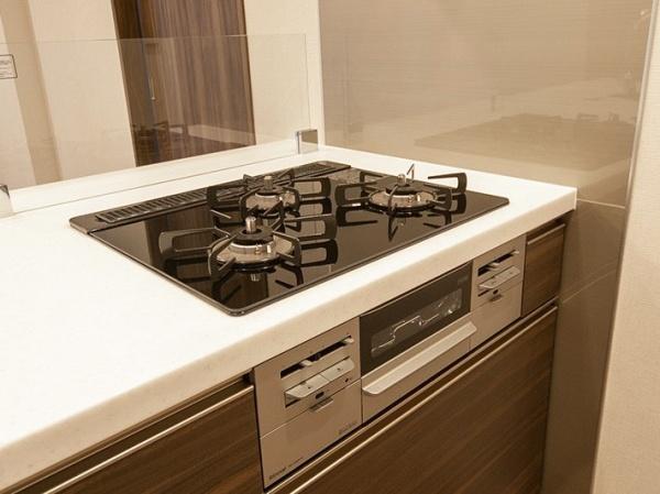 新宿区西早稲田２丁目のマンション
