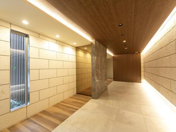 新宿区西早稲田２丁目のマンション