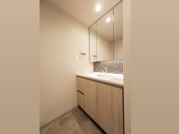 新宿区西早稲田２丁目のマンション