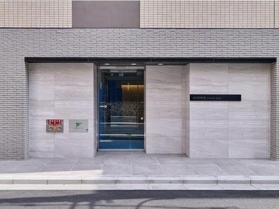 ＭＯＤＩＥＲ　ＧＩＮＺＡ　ＥＡＳＴ