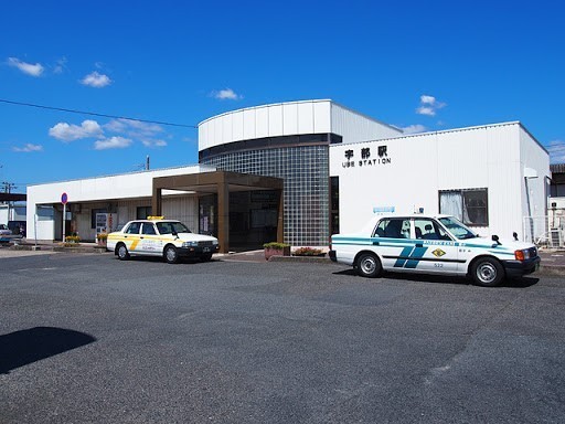 シャーメゾントゥモローA棟(宇部駅(JR宇部線))