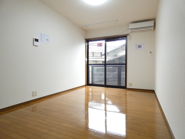 バウハウス弐番館