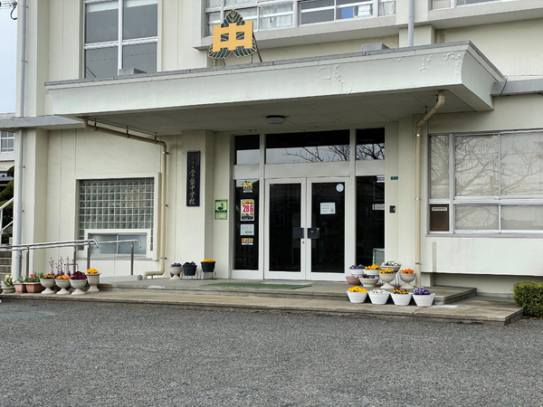宇部市開5丁目のアパート(宇部市立常盤中学校)