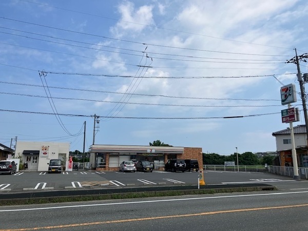 ラ・ヴェルジュⅡ(セブンイレブン宇部東岐波店)