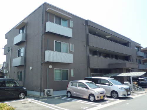 シャーメゾンしおやの杜C棟