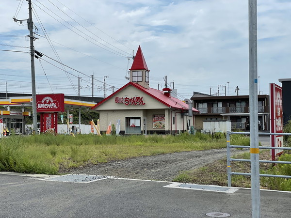 山陽小野田市大字鴨庄のアパート(長崎ちゃんめん山口厚狭店)