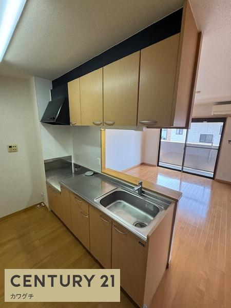 山陽小野田市中川６丁目のアパート