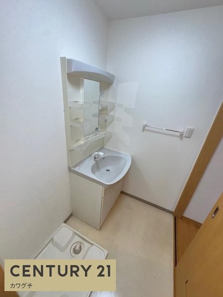 山陽小野田市中川６丁目のアパート