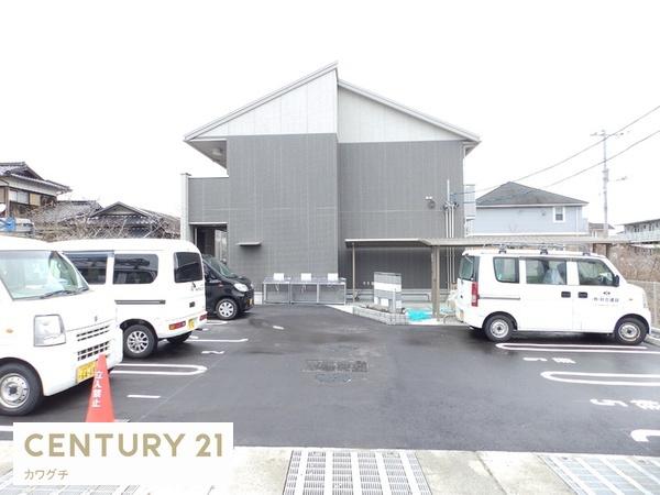コンフォルト山口東京理科大薬学部前(駐車場)