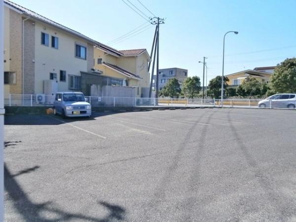 メゾンエスポワール(駐車場)