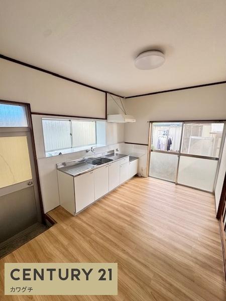 明治町貸家(リビング)