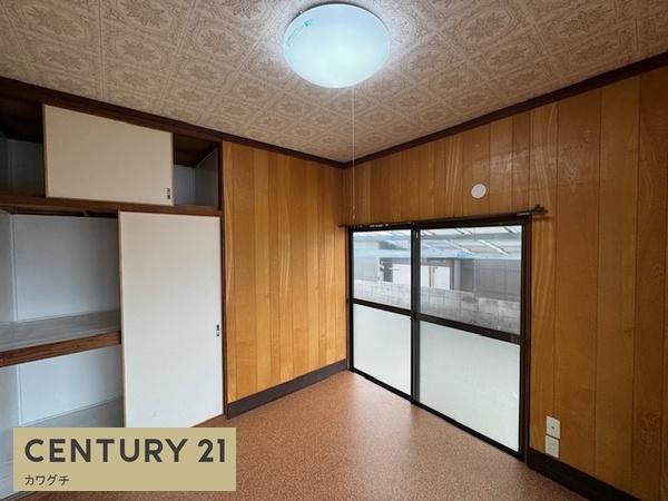 妻崎開作借家(リビング)