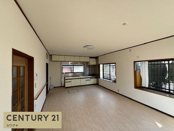 東須恵借家(リビング)