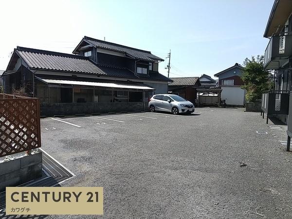 セジュール床波B棟(駐車場)