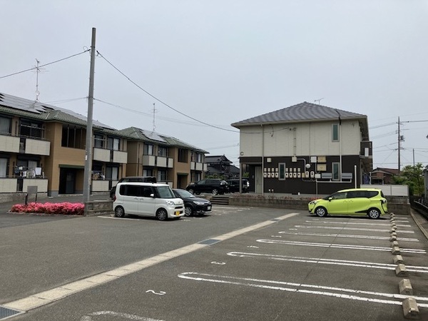 シャーメゾン際波C棟