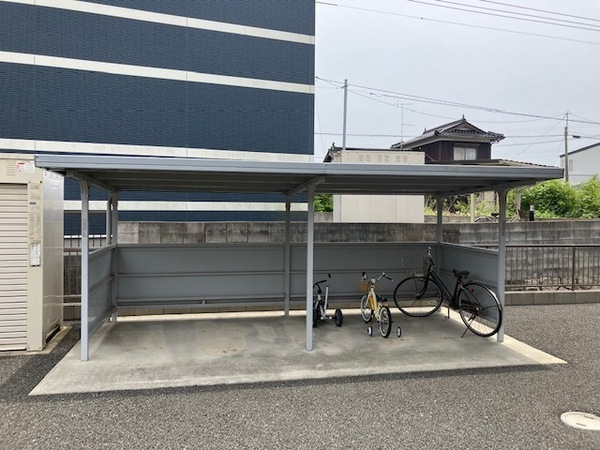 シャーメゾン際波C棟