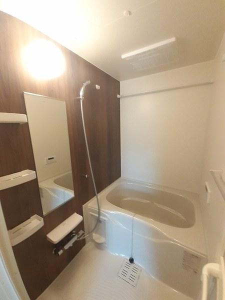 ララ・カッツェ・Ｕ