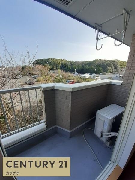 カレッジコート　D