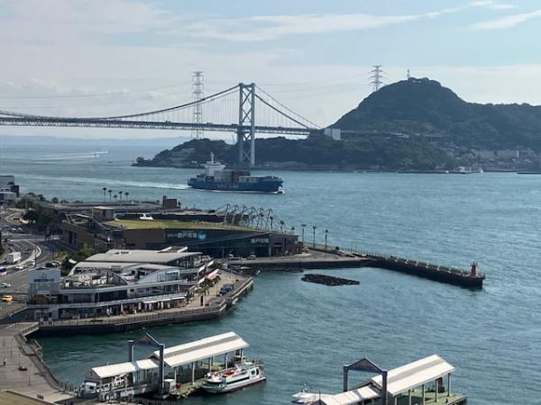 片岡ビル(カモンワーフ)