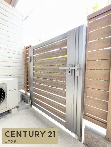 シャーメゾンブラウ