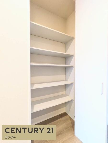 シャーメゾンブラウ