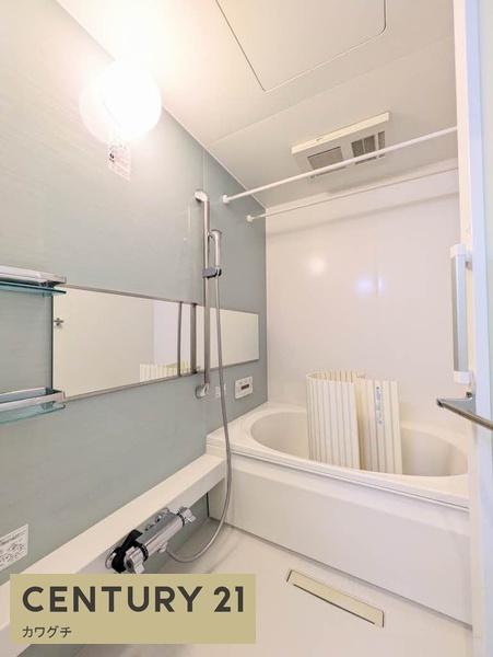 シャーメゾンブラウ