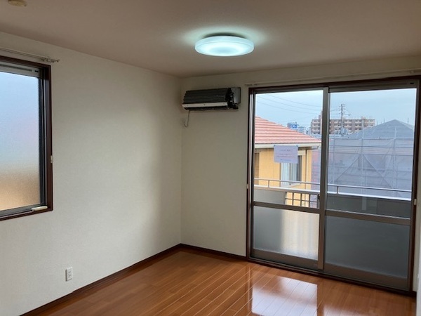 シャーメゾン洛陽C棟