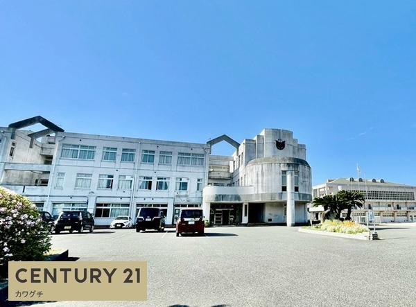 山陽小野田市くし山２丁目のアパート(山陽小野田市立　高千帆中学校)