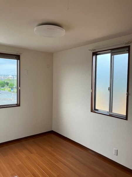 シャーメゾン洛陽C棟