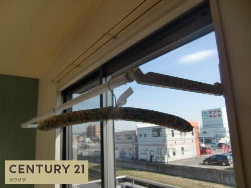 ヴァリュージュ　B棟