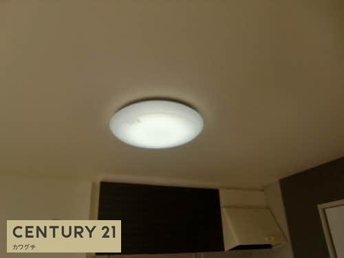 ヴァリュージュ　B棟