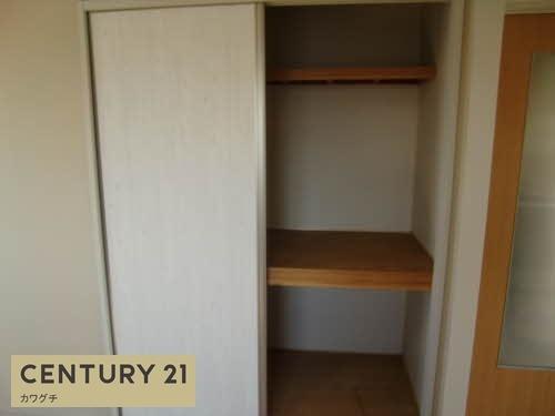 ヴァリュージュ　B棟