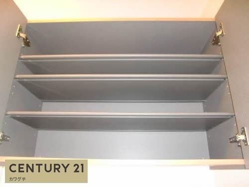 ヴァリュージュ　B棟