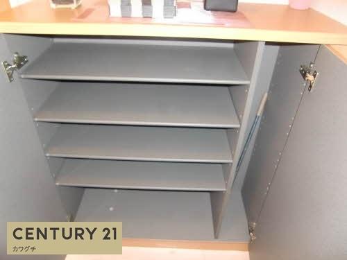 ヴァリュージュ　B棟