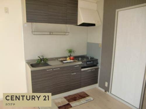 ヴァリュージュ　B棟