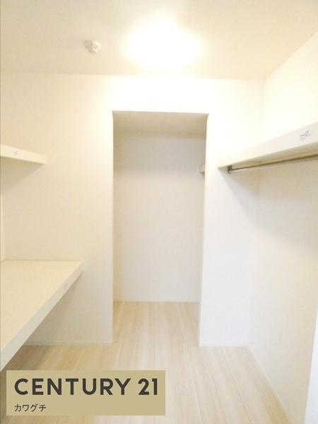 クレストヒルズA棟