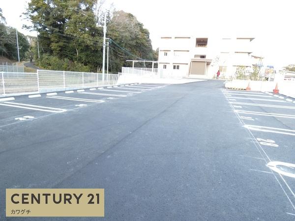 クレストヒルズA棟