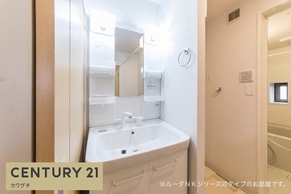 エテルノ・ソーレⅢ番館