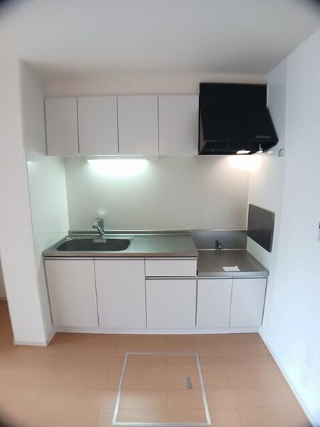 マーチ・グレイス弐番館　Ｂ