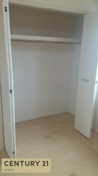 山陽小野田市港町のアパート