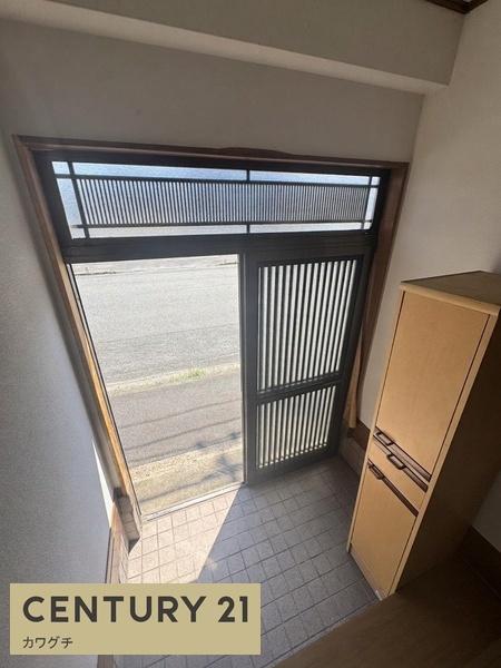 居能町二丁目12貸家