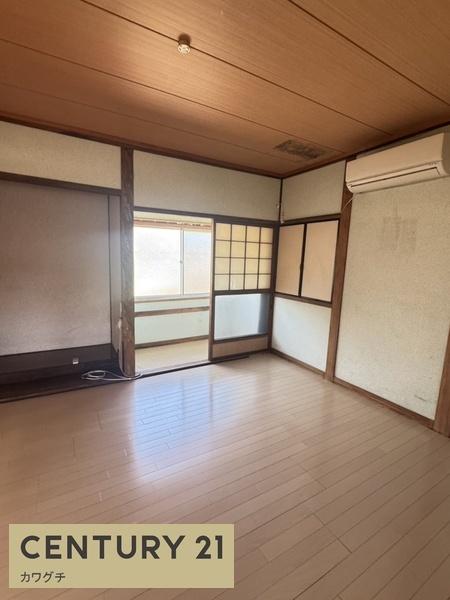 居能町二丁目12貸家