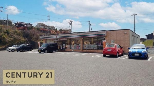 フルール・メゾンＢ(セブンイレブン宇部片倉店)