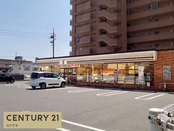 エバーグリーンA棟(セブンイレブン　宇部東新川店)