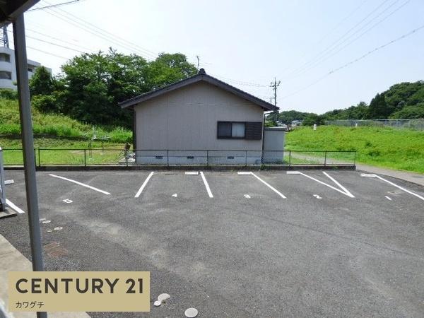 グランコムメゾン南中川
