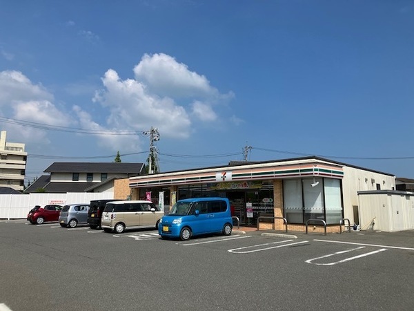 セゾン・ゲミューゼ(セブンイレブン宇部興産病院前店)