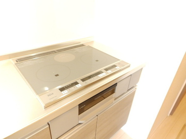 カレッジタウンE棟