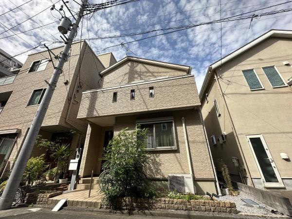多摩区登戸　2階建て貸家